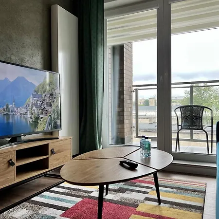 Primo Fabryczna Apartment *
