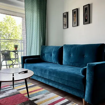 Primo Fabryczna Apartment *
